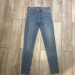 American Eagle Outfitters Skinny Jeans - Blue Wash
Sz: 6 Long